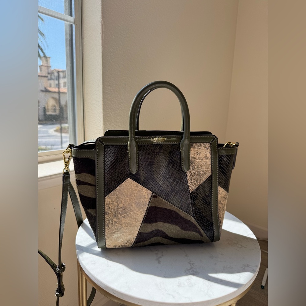 Lauren Ralph lauren Patchwork Handbag like new